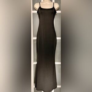 SOLADO Black Maxi Dress